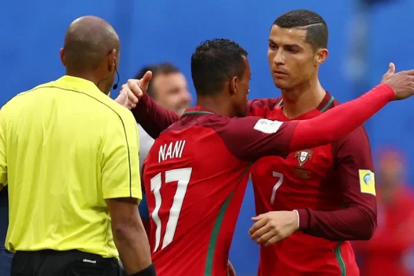 'Nani' asked 'Ronaldo' to stay at the ghost, received a call to talk but was rejected